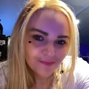 Meet your Posher, Meghan